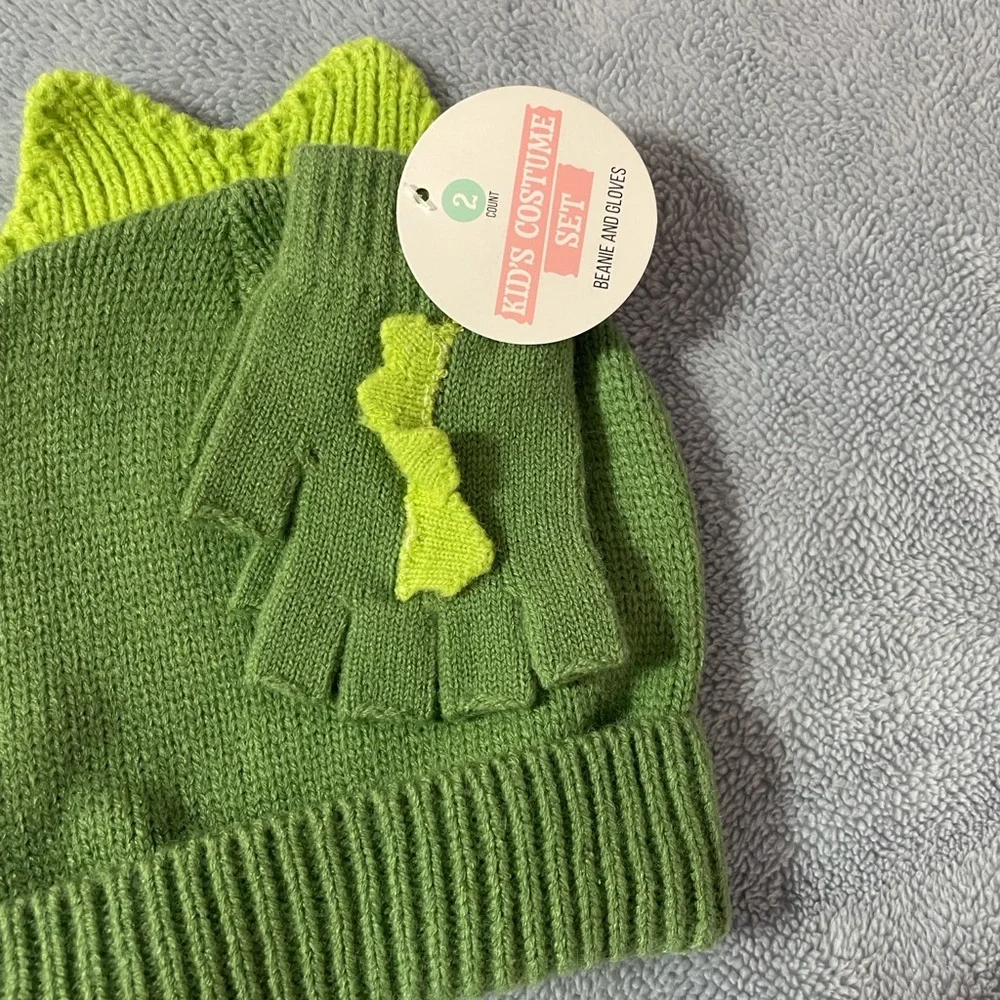 Children’s Green Dinosaur Beanie and Mittens Set